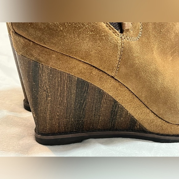 Ariat Women's Tan Brown Leather Wedge Ankle Boots Size 9.5 - Picture 3 of 14